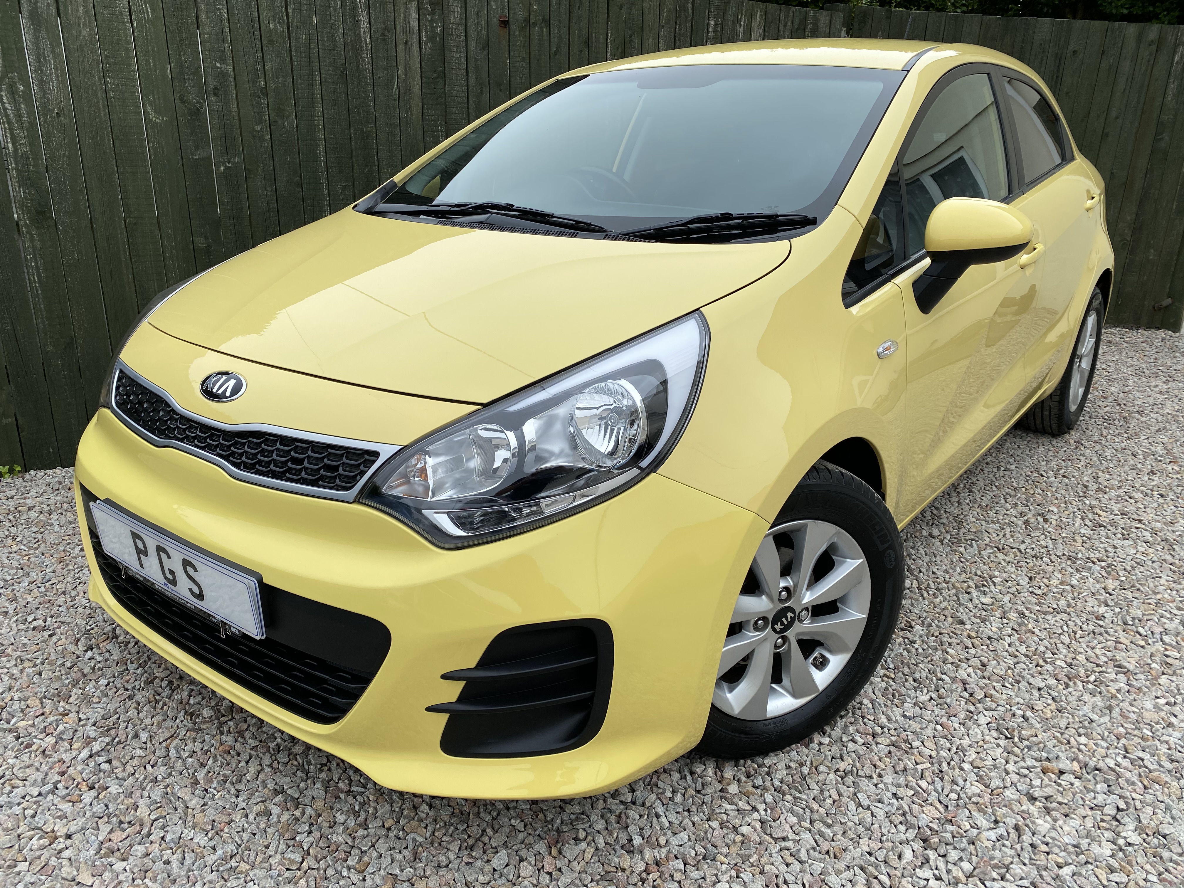 KIA RIO SR7 1.25cc TOP SPEC  ONLY 67K FULL HISTORY TIMING CHAIN ENGIN